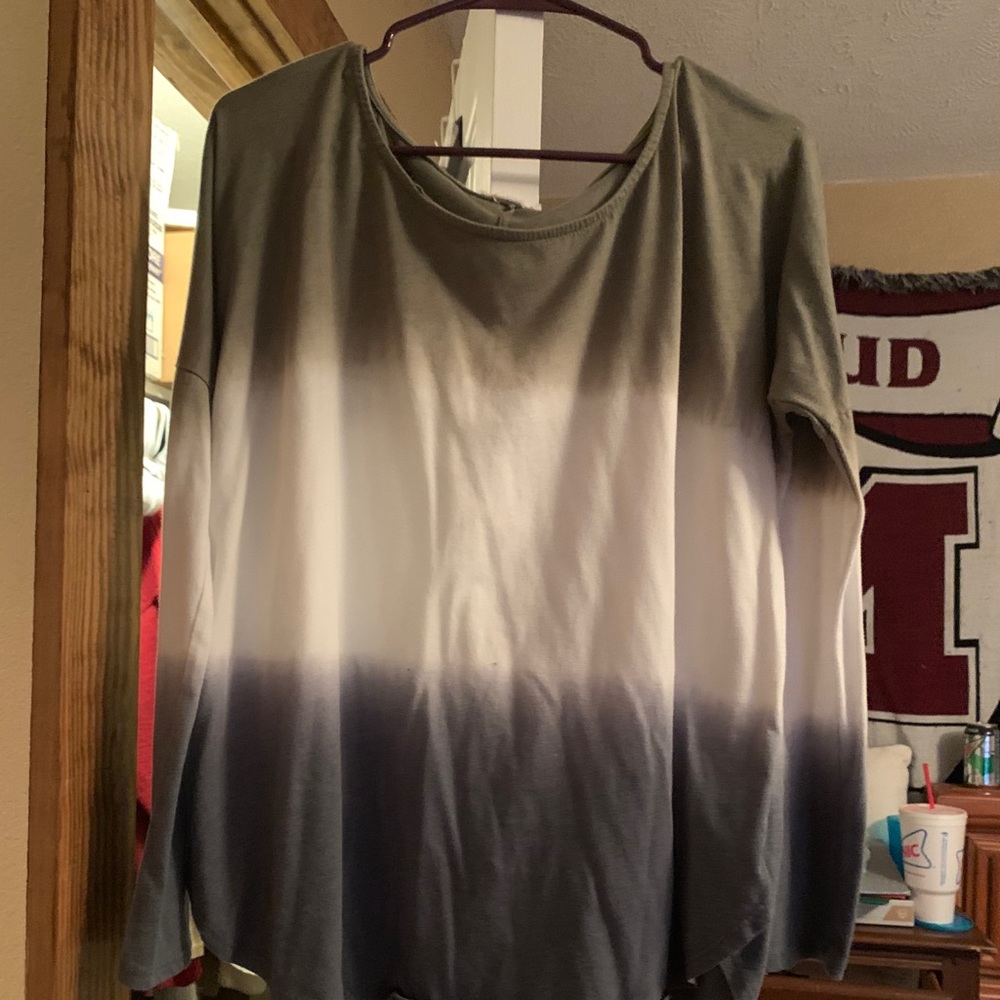 Long sleeve ombré shirt